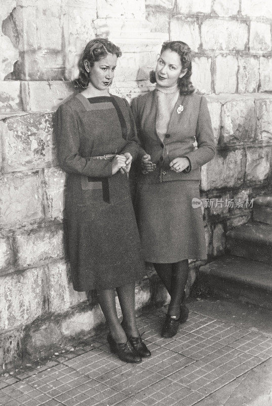 1938年的双胞胎妹妹