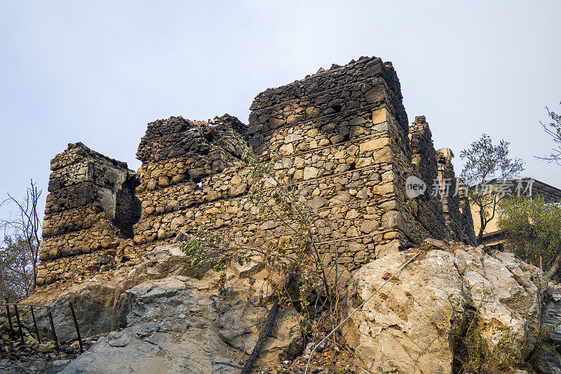 烧毁森林，村庄和农村地区到土耳其