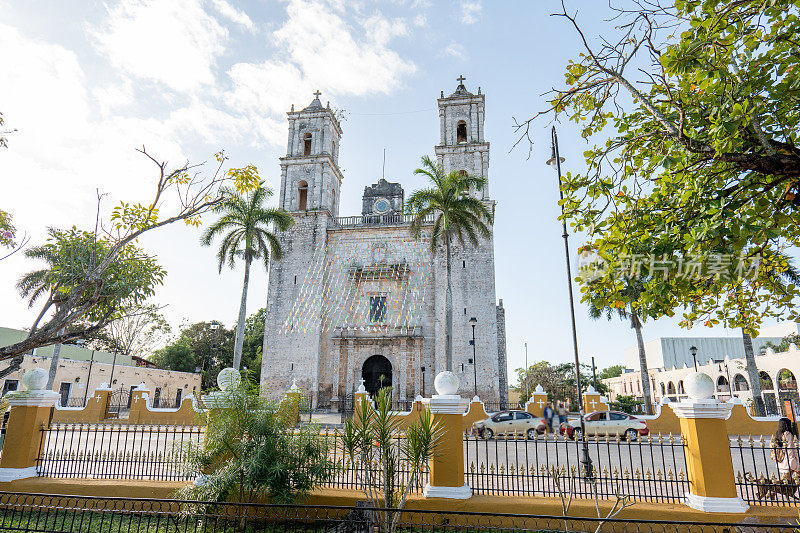 墨西哥尤卡坦半岛的巴拉多利德教堂