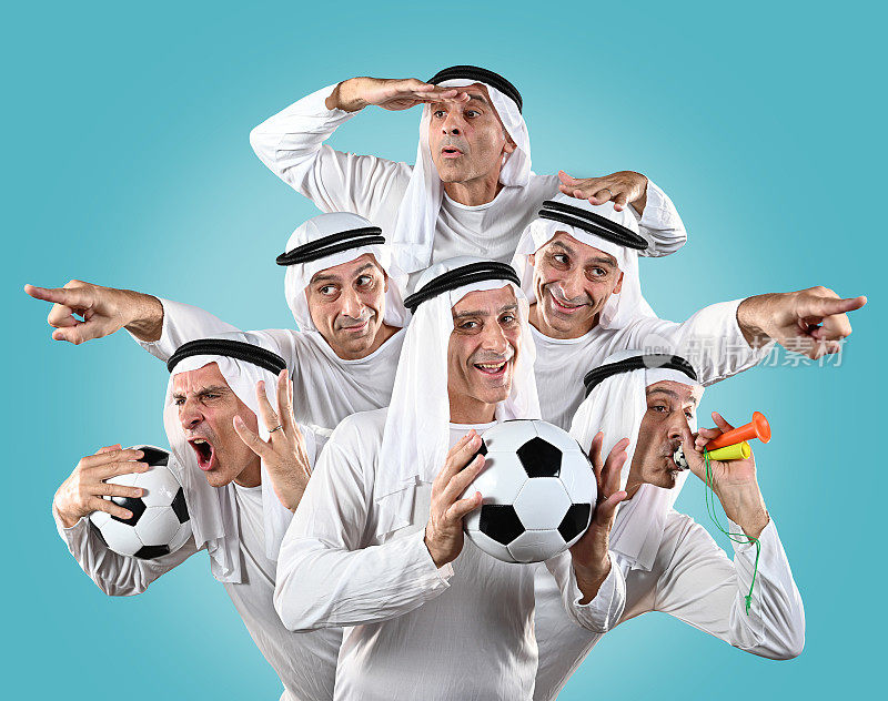 同一组人以阿拉伯风格准备足球比赛