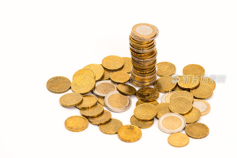 塔和堆的欧元硬币