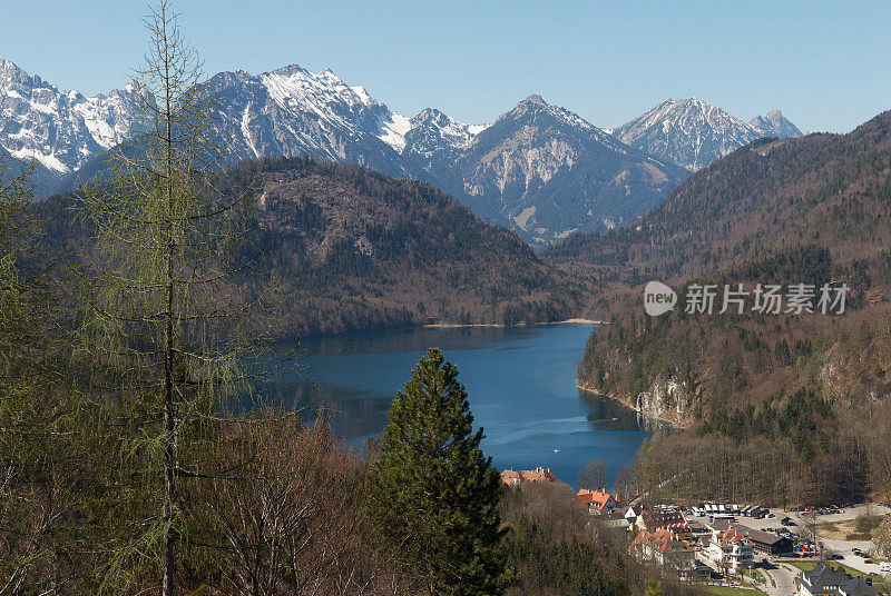 阿尔卑斯山湖