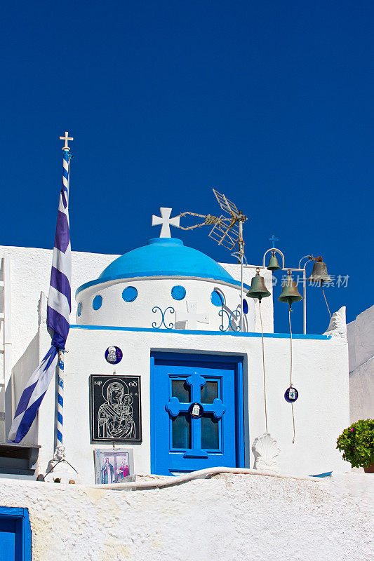 安普里奥的希腊东正教教堂。圣托里尼岛。希腊。