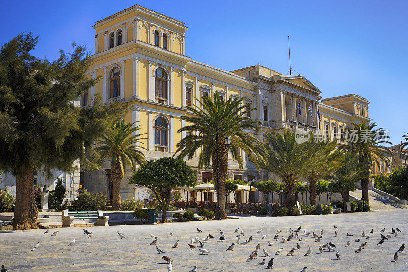 埃尔穆波利市政厅埃尔穆波利西罗斯位于希腊基克拉德岛