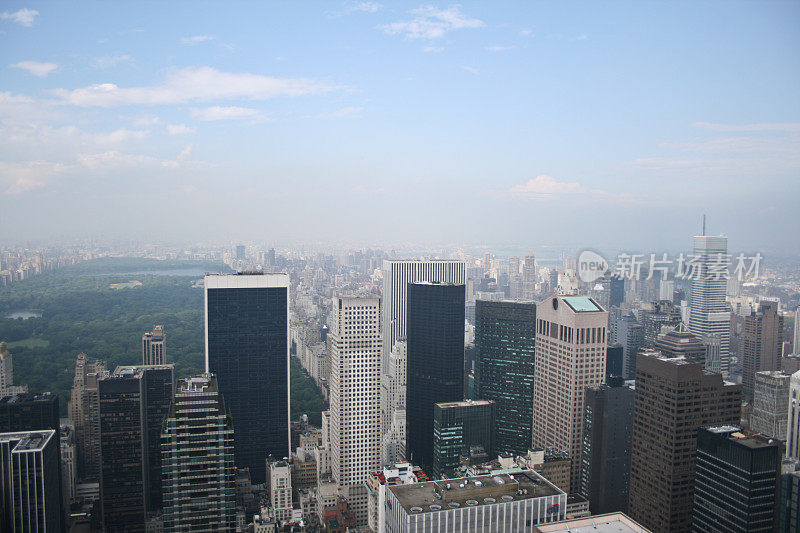 曼哈顿摩天大楼和中央公园