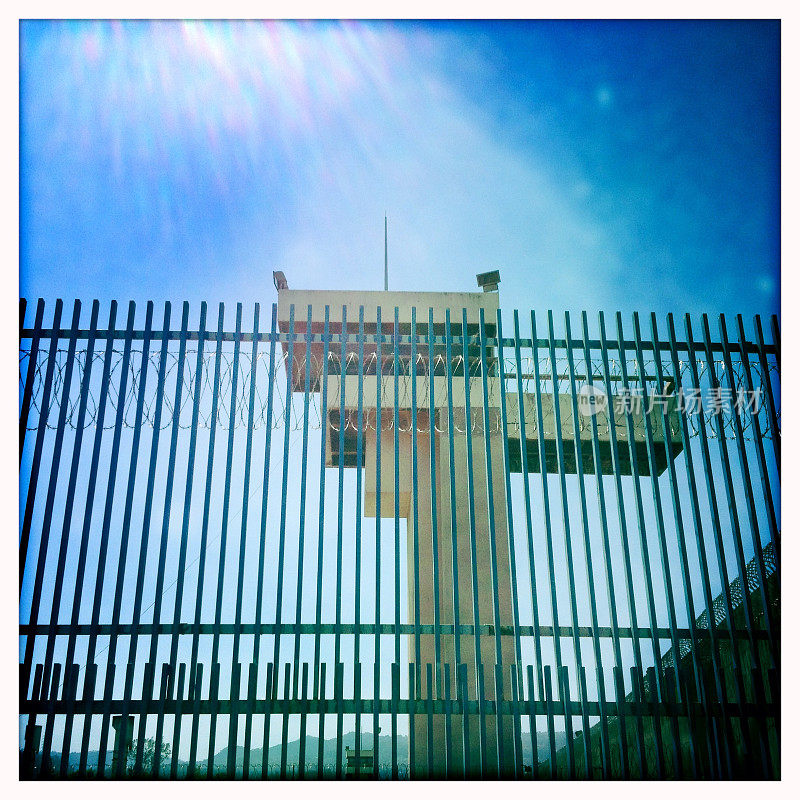 监狱观察塔