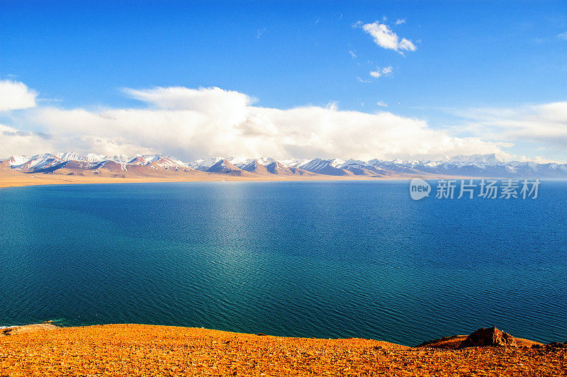 西藏高原美景纳木错湖