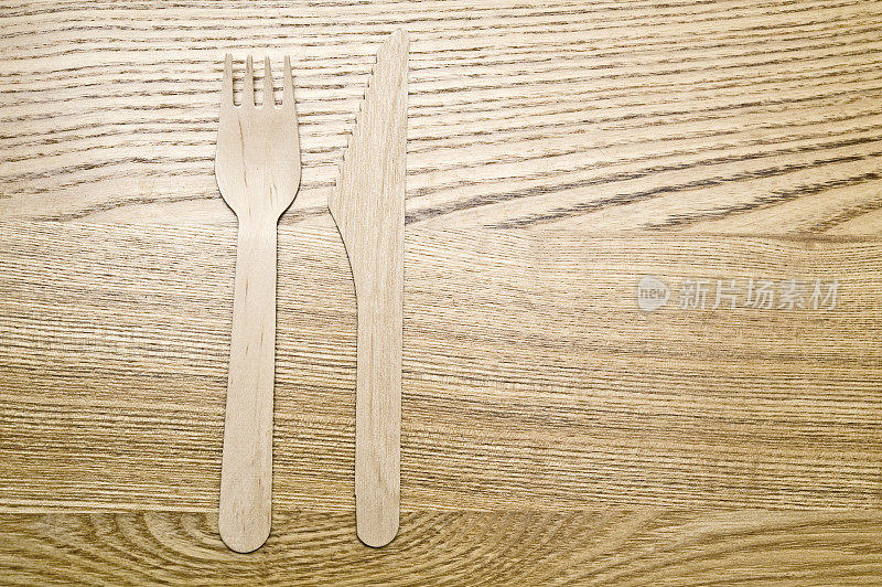 刀,由木头制成的叉子