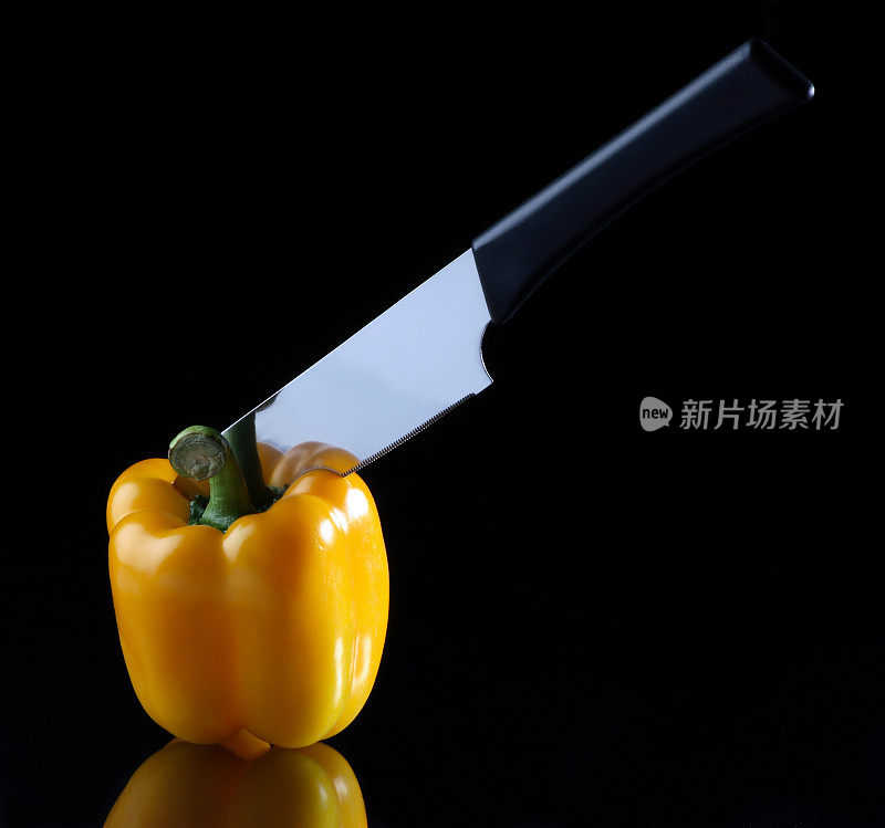 刀和胡椒