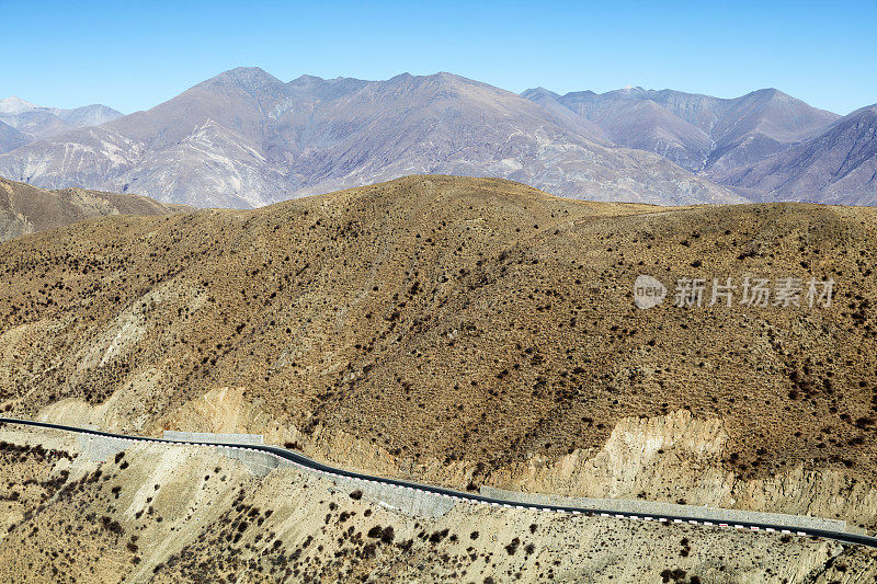 西藏的山路