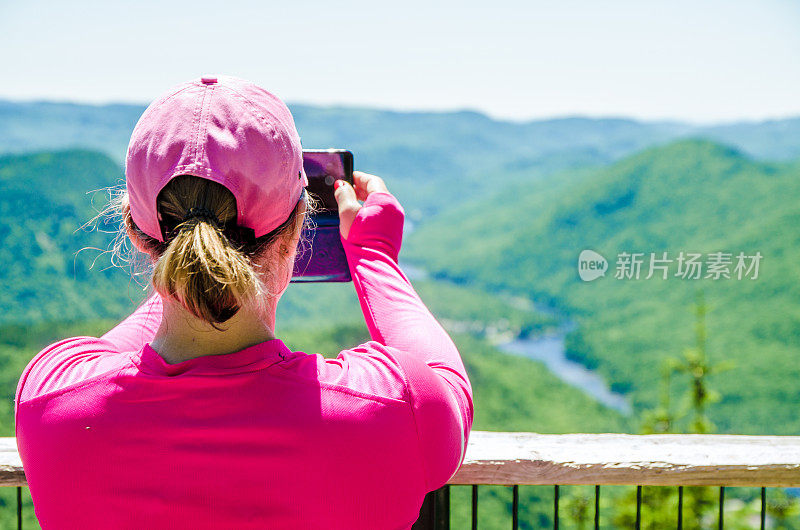 白种女人在观景