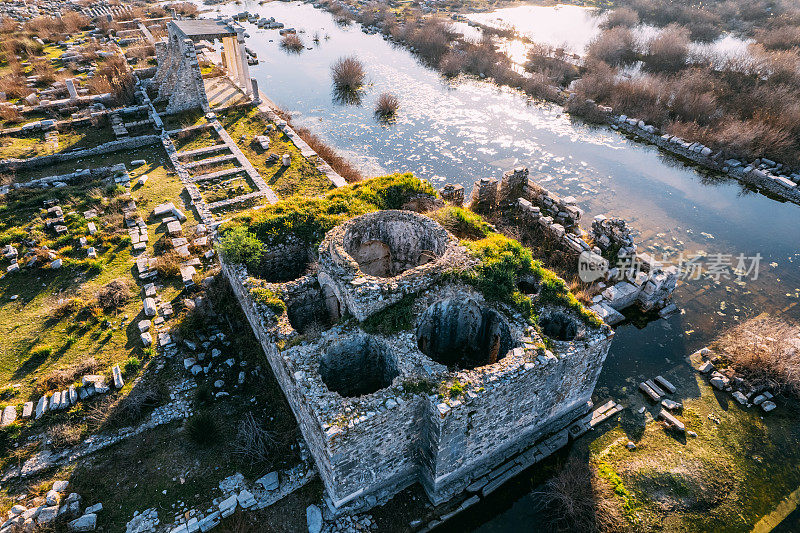 米利托斯古城土耳其浴场的鸟瞰图