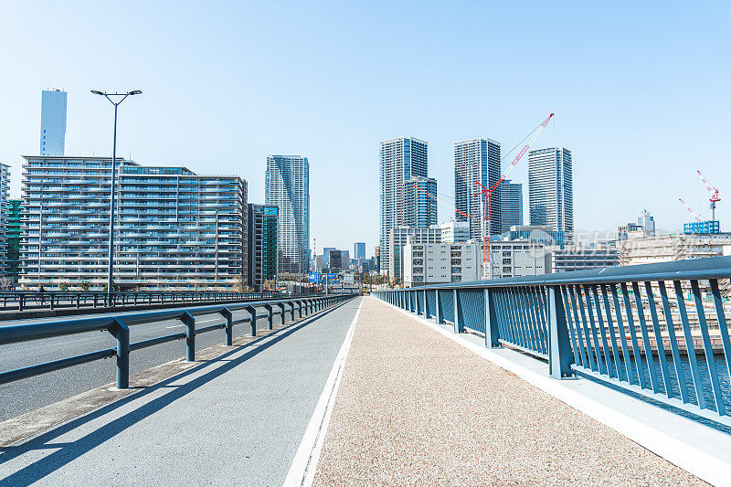 东京晴美码头和丰洲码头的城市道路