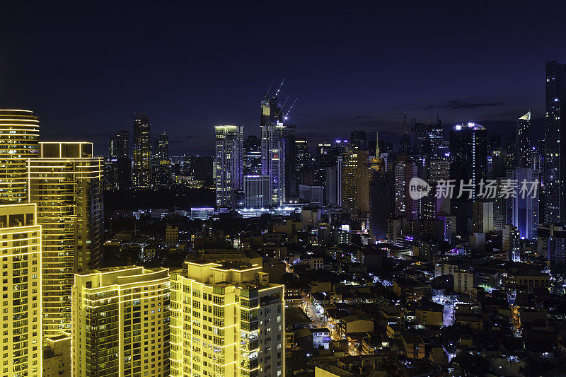 马尼拉大都会马卡蒂的夜景