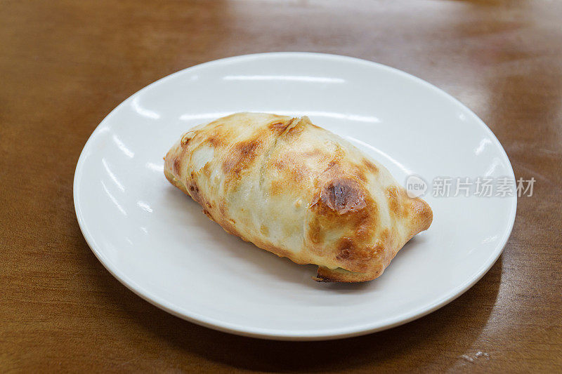 中国新疆小吃:烤萨姆沙