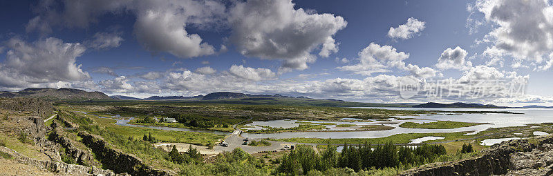 冰岛Þingvellir古国会遗址裂谷远景