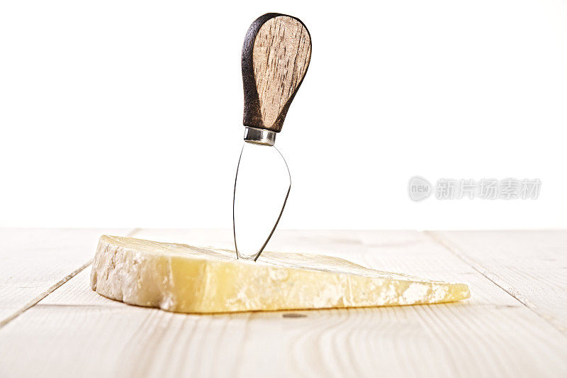 奶酪与刀
