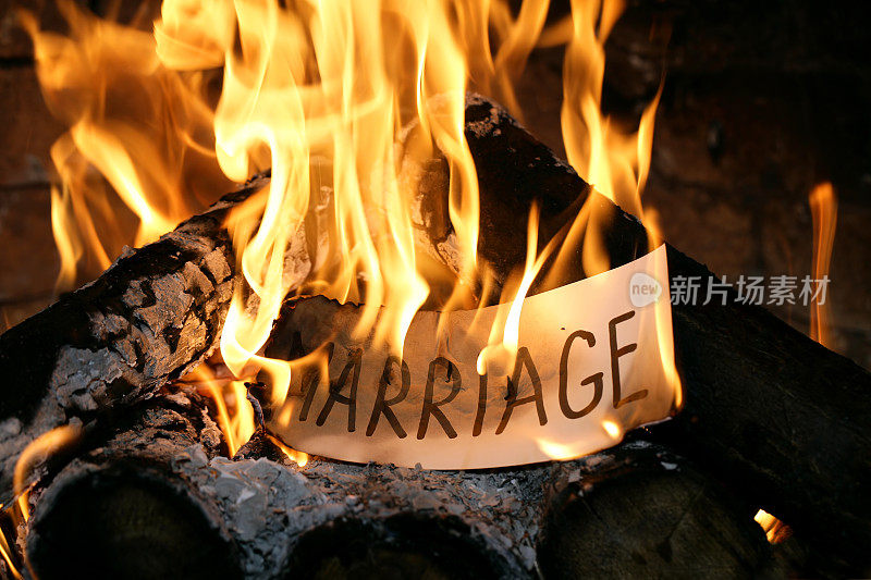 概念-燃烧的婚姻