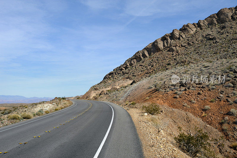 莫阿帕沙漠公路岩石山脊