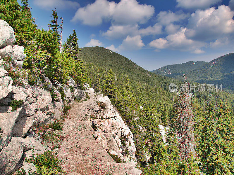 Velebit山景