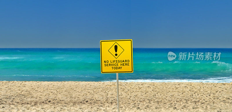 美丽的澳大利亚冲浪海滩，没有救生员的危险标志
