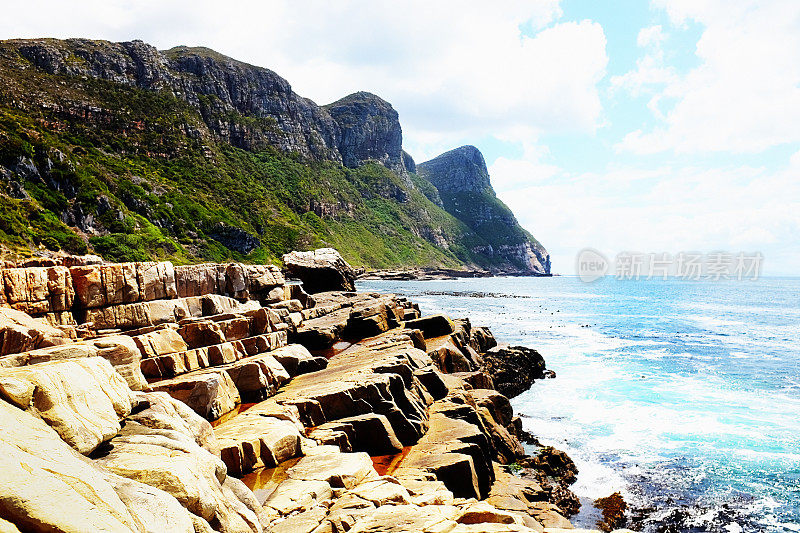 通往海角岬的天然石阶