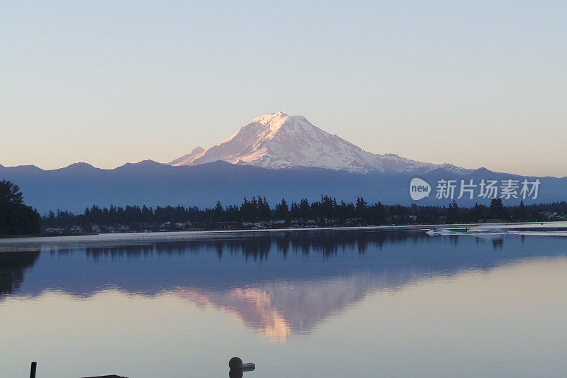 太雷尼尔山