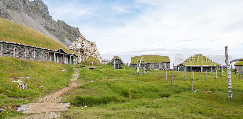 冰岛的草皮屋