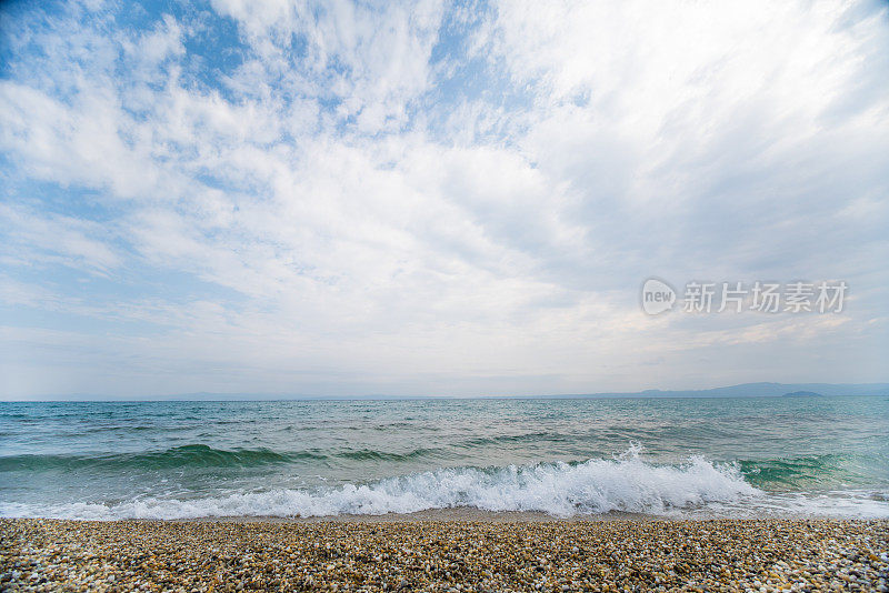 阴天海景