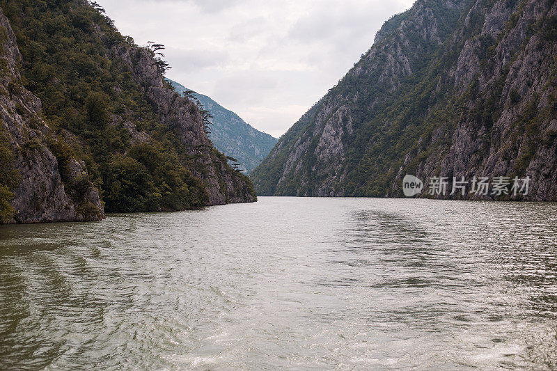 河流之旅