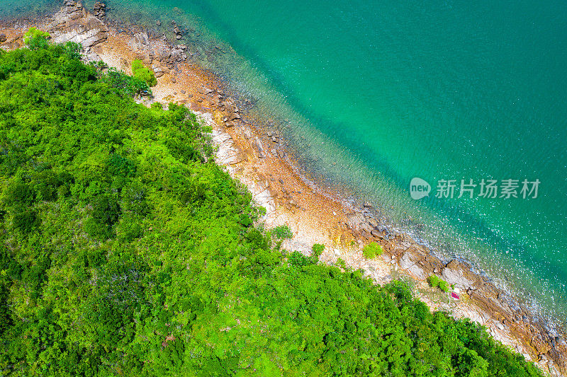 香港世界地质公园的海滩景色