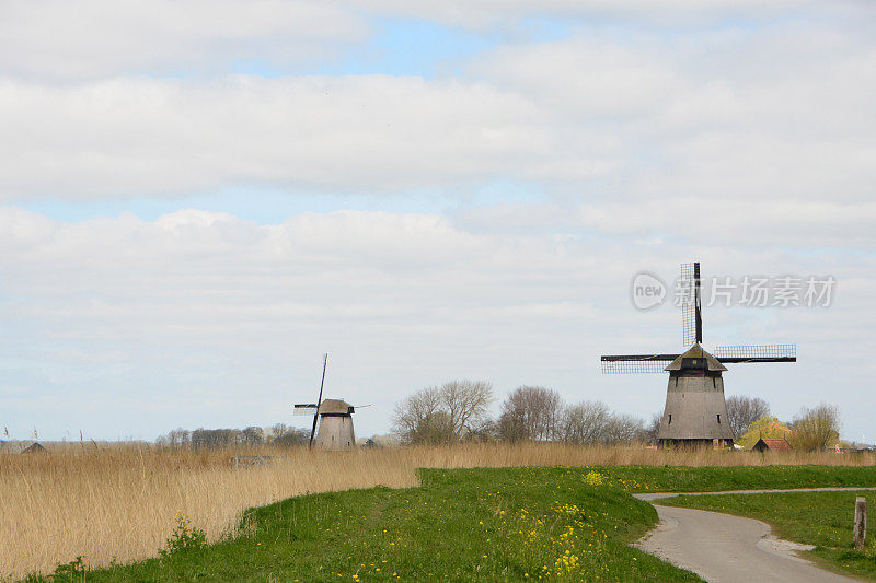 荷兰的风车。