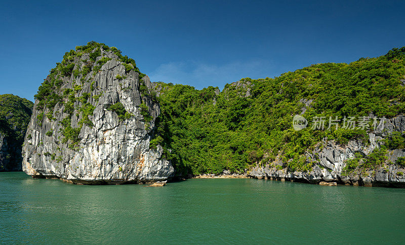 令人惊叹的兰哈和下龙湾通过东南亚越南猫巴岛的热带天堂进入