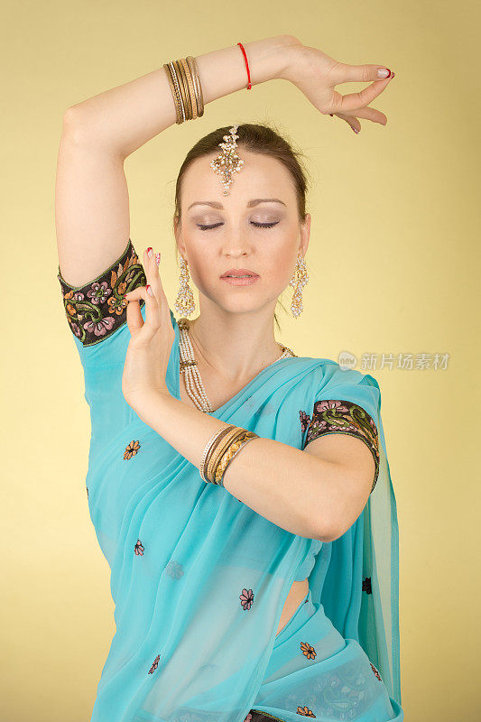 印度妇女跳舞