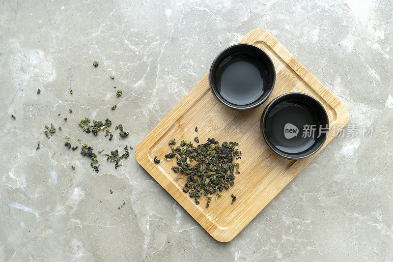 茶叶和茶杯