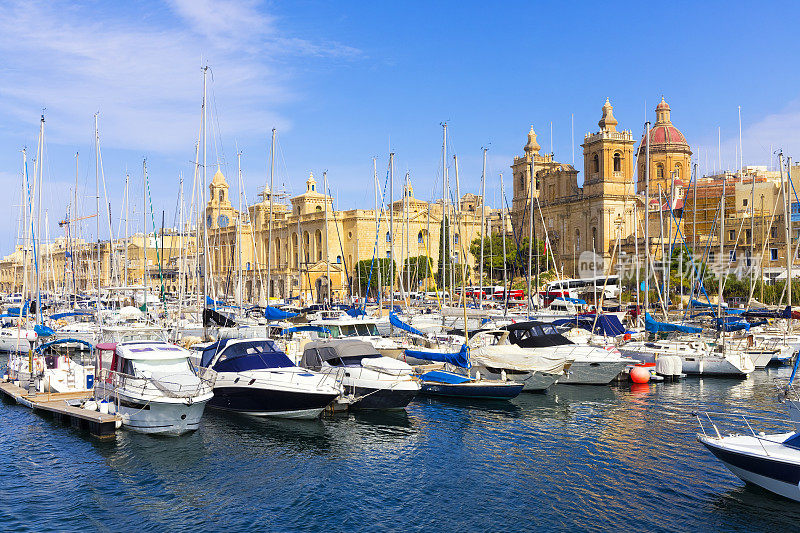 马耳他的Birgu与大海港码头，地中海旅游目的地