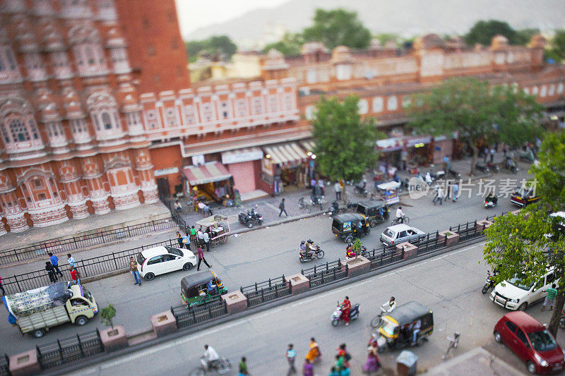 印度斋浦尔繁忙的街道——倾斜移位