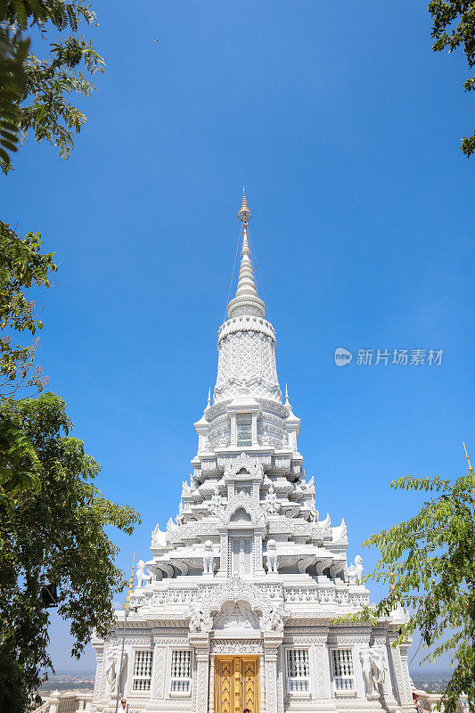 柬埔寨金边乌东白佛寺