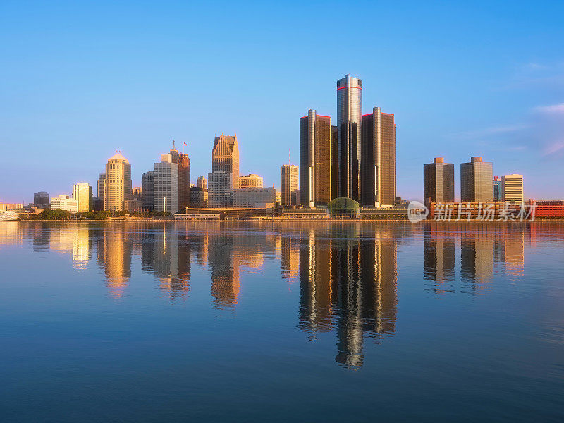 底特律，密歇根-黎明的天际线