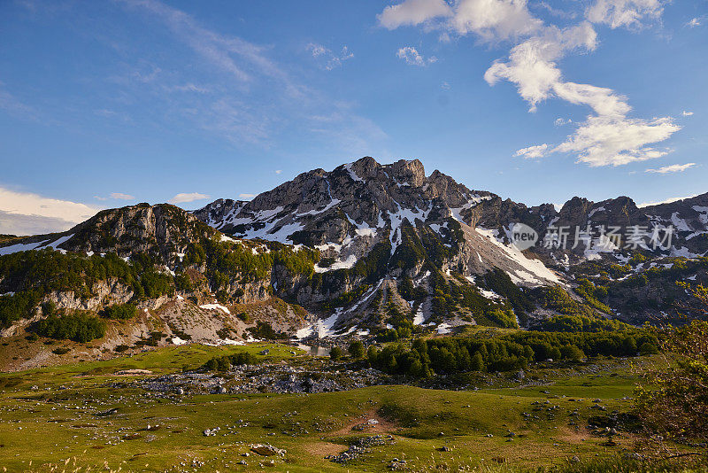 黑山杜米托国家公园的山景