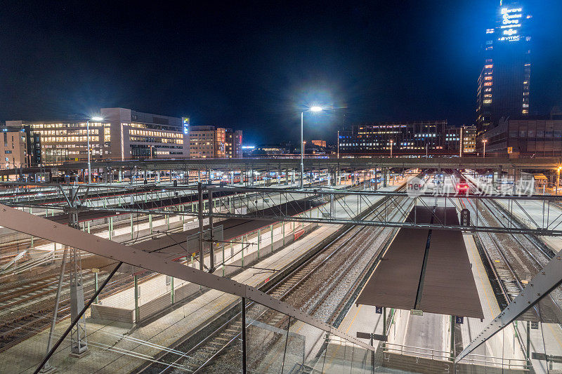 奥斯陆中央车站的月台。奥斯陆的主要火车站，也是挪威整个铁路系统中最大的火车站。