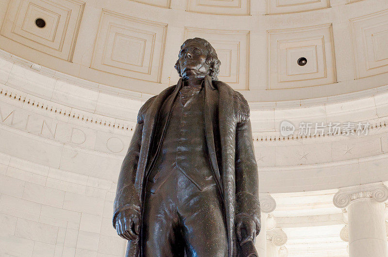 托马斯·杰斐逊雕像