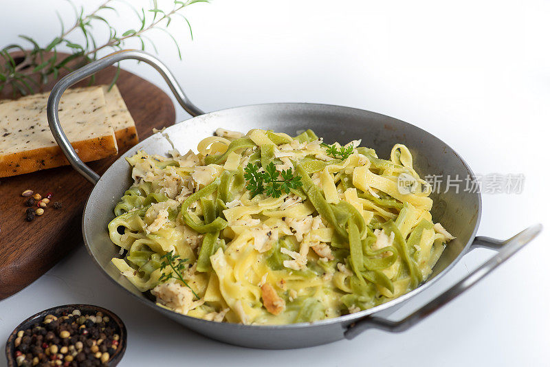 自制意大利传统面食Tagliatele