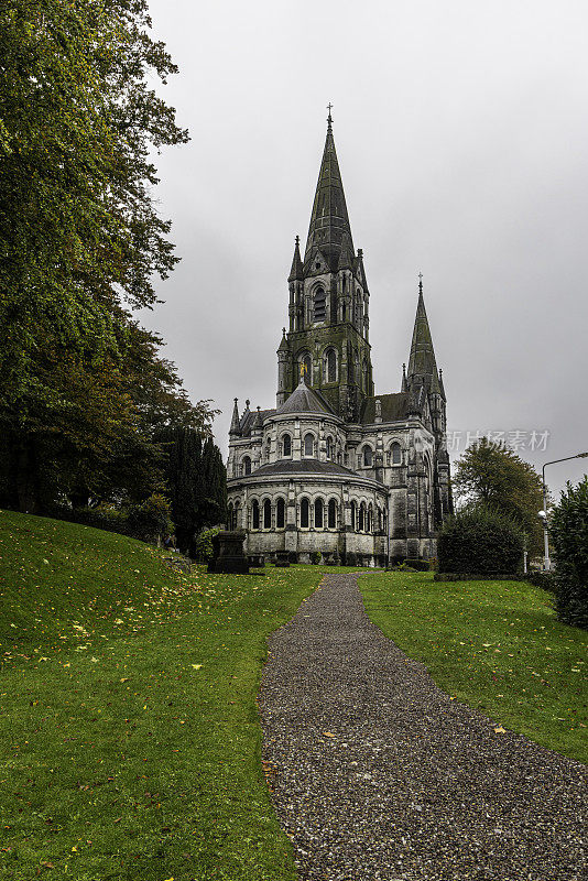 爱尔兰科克，爱尔兰教堂，圣芬巴利大教堂。