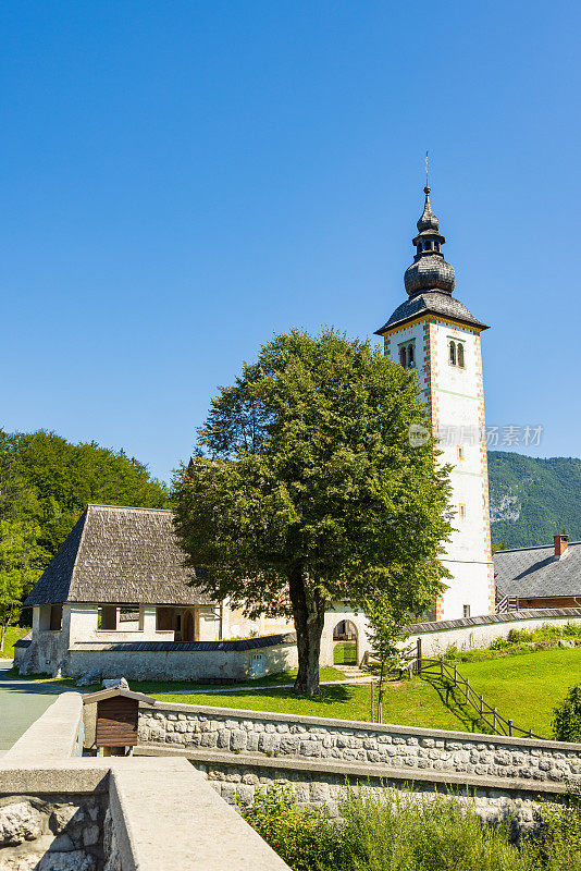 Bohinj湖的教堂