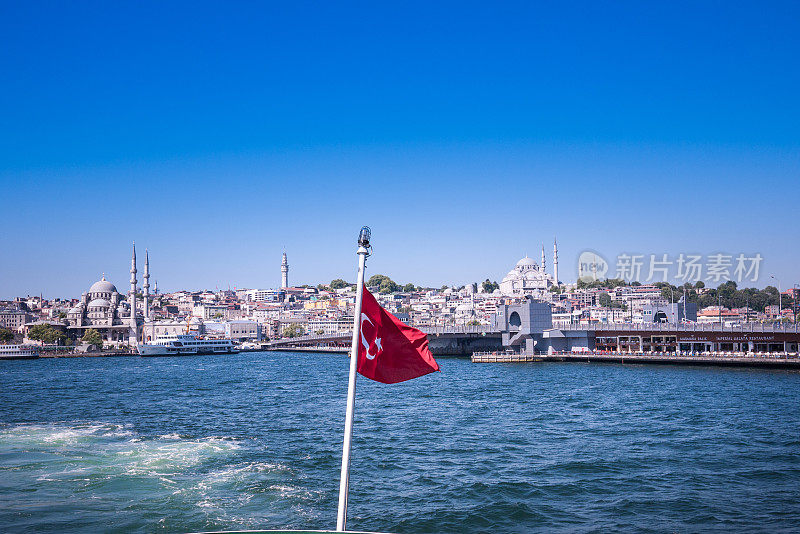 土耳其国旗和伊斯坦布尔