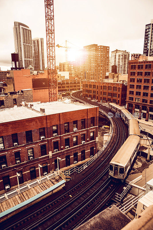 高架地铁列车-芝加哥，伊利诺斯州的交通