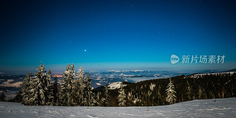 雪山里的夜星