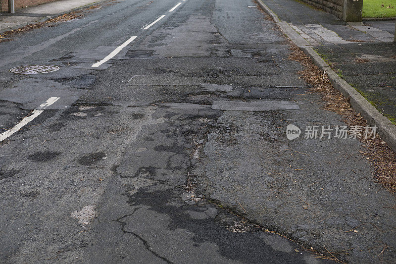 英国西北部崎岖的英国公路。