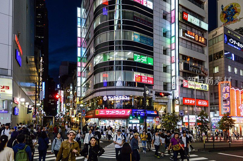 东京街景-新宿夜景